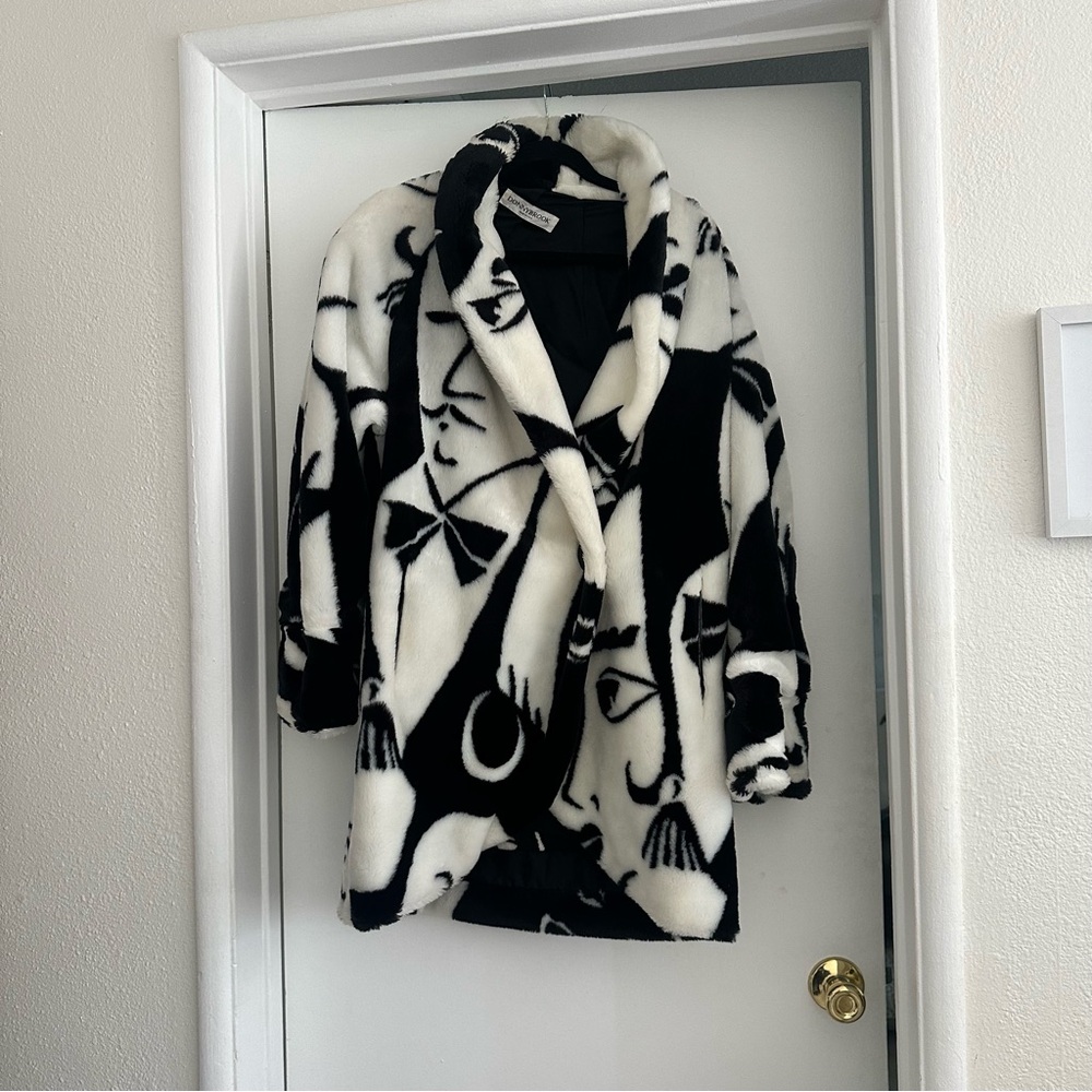 Iconic Donny Brook faces coat